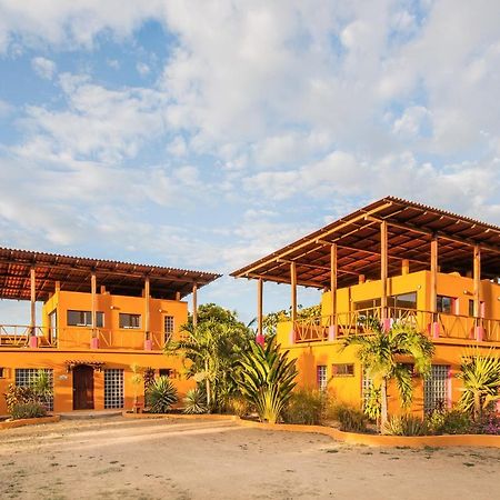 Buena Onda Beach Resort بوبويو المظهر الخارجي الصورة