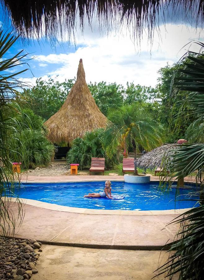 Buena Onda Beach Resort بوبويو المظهر الخارجي الصورة
